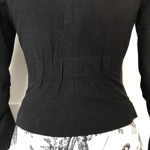 Black blazer gathered sleeve - Picture 4 of 8